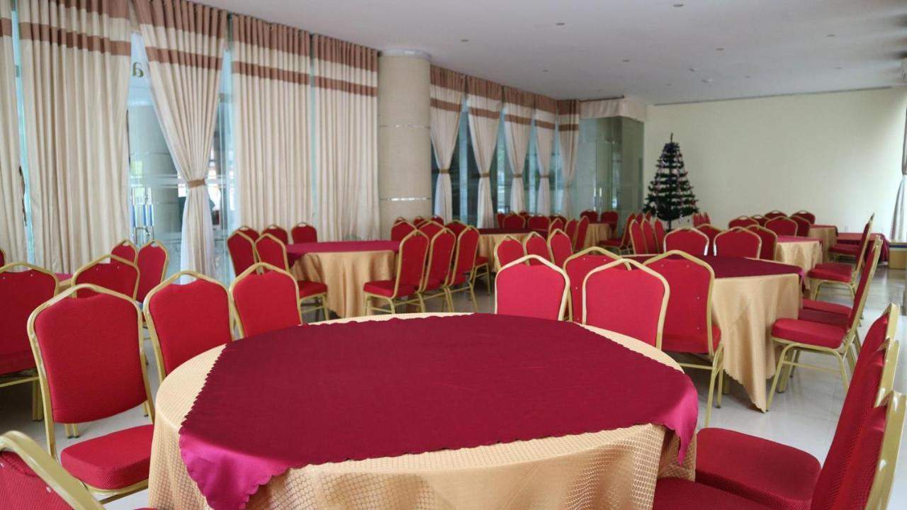 Vacsava Hotel Vung Tau Bagian luar foto